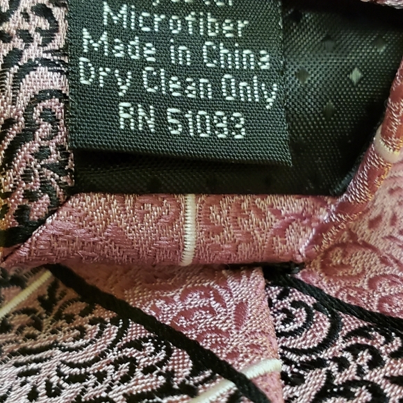 Steve Harvey Celebrity Edition Pink Paisley Stripe Neck Tie - Picture 3 of 3